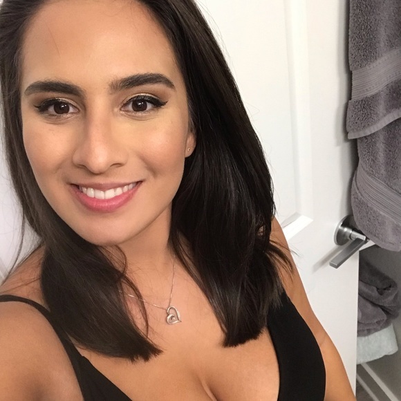 Meet your Posher, Natalia - Picture 1 of 1